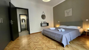 Stylish Spacious Apt at the centre of Monastiraki